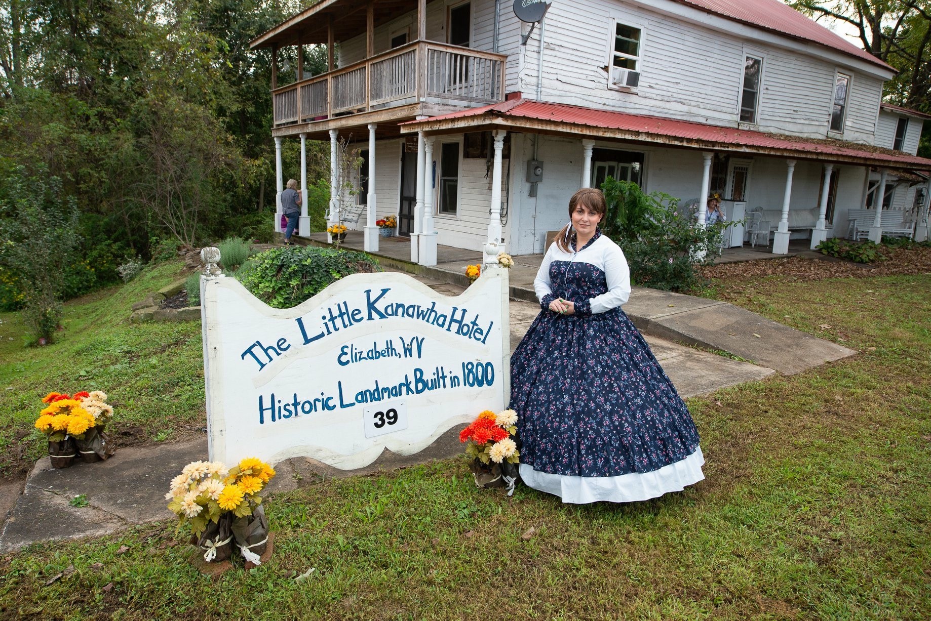 Holy Days in the Apple Pi Inn: Ghost Stories